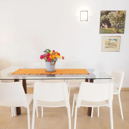 Villa Paradise - Leones
