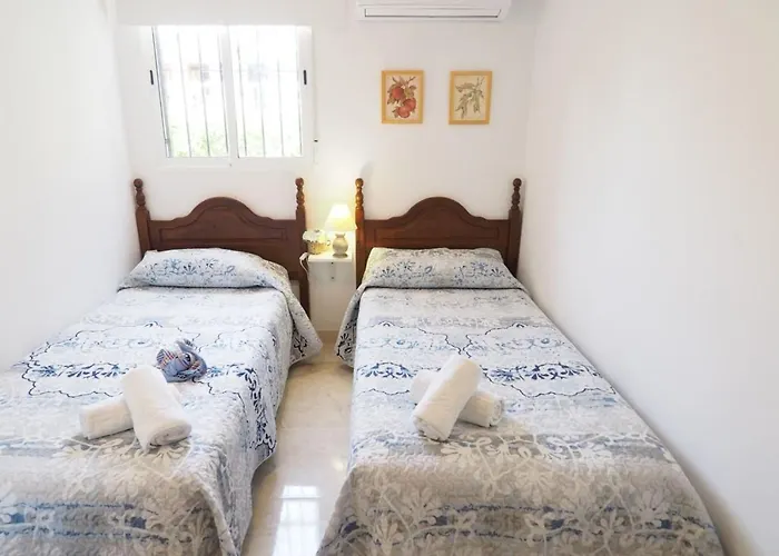 Villa Paradise - Leones *